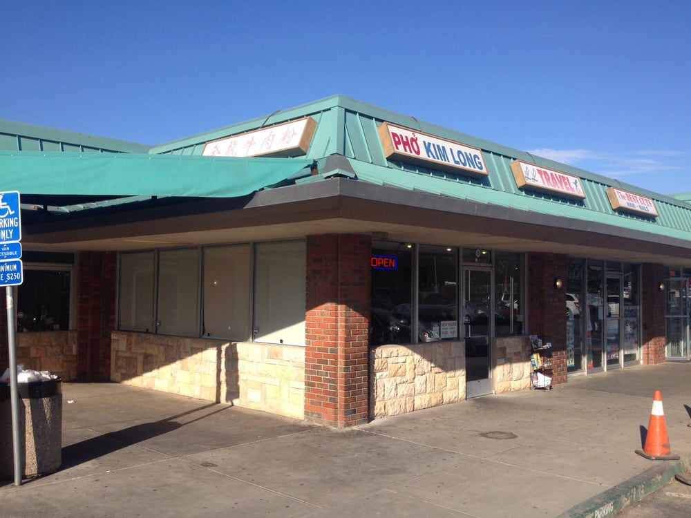Pho Kim Long storefront in a shopping center on North Capitol Avenue